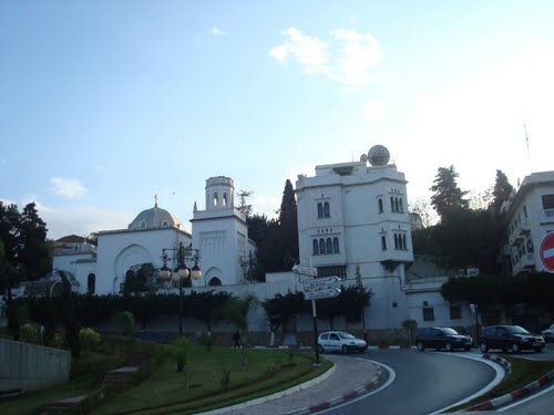 Place Addis Abbeba, avenue de l'Indépendance